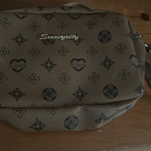 B. Yang brown bag NWOT - Picture 8 of 10